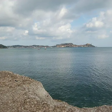 Villa-eucalipti-am-meer-und-im-gruenen-pinienwald 別荘 ポルトフェッラーイオ