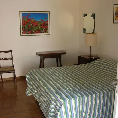 Villa-eucalipti-am-meer-und-im-gruenen-pinienwald Сasa de vacaciones Portoferraio